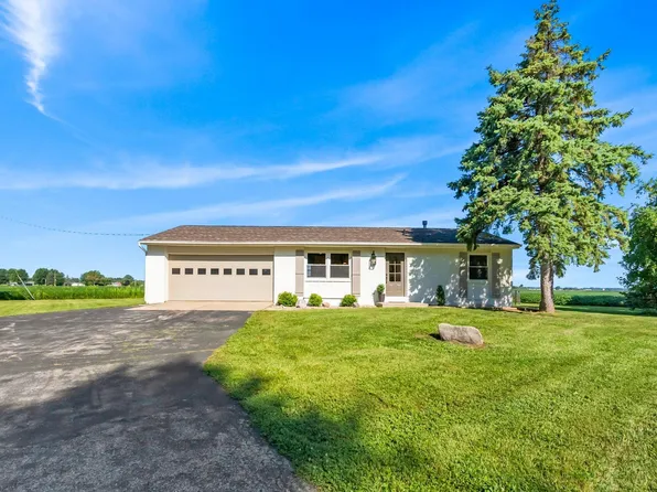 605 Lura Cir, Milford, IN 46542