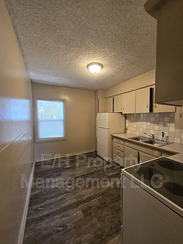 1 bed, 1.0 bath, 529 sqft, $595 — Photo 4