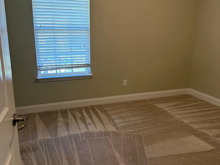 2215 Cherokee Cove Trl — Photo 8