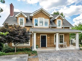 593 S Crest Rd, Chattanooga, TN 37404