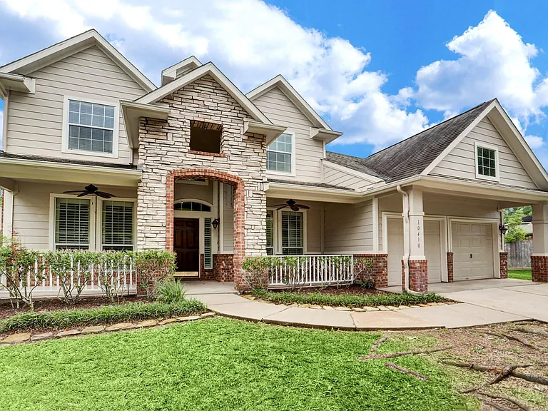 10410 Five Oaks Ct — Photo 1