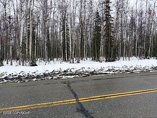 2nd image of 25010 W Long Lake Rd