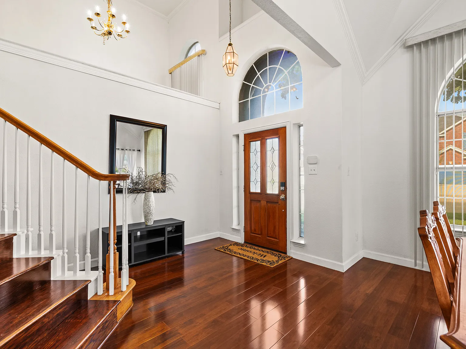 3 bed, 2567 sqft, $2,650 — Photo 4