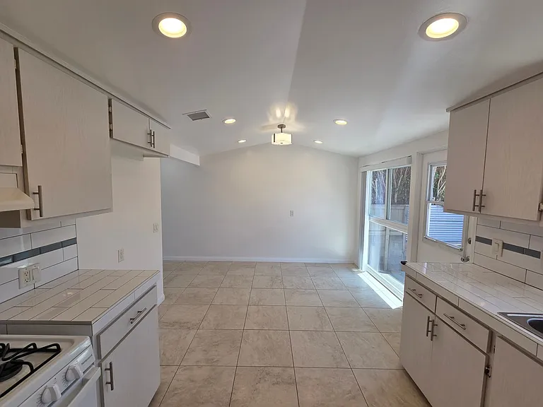 317 Agnus Dr — Photo 12