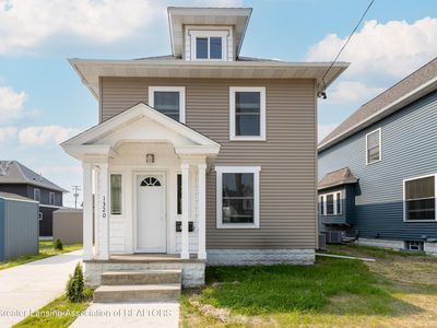 1320 Jerome St, Lansing, MI, 48912