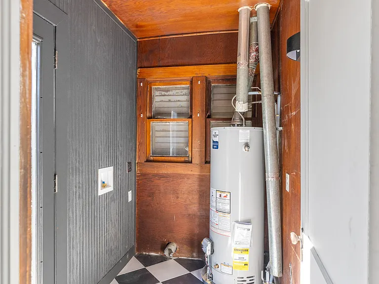 2242 W Eubanks St — Photo 12