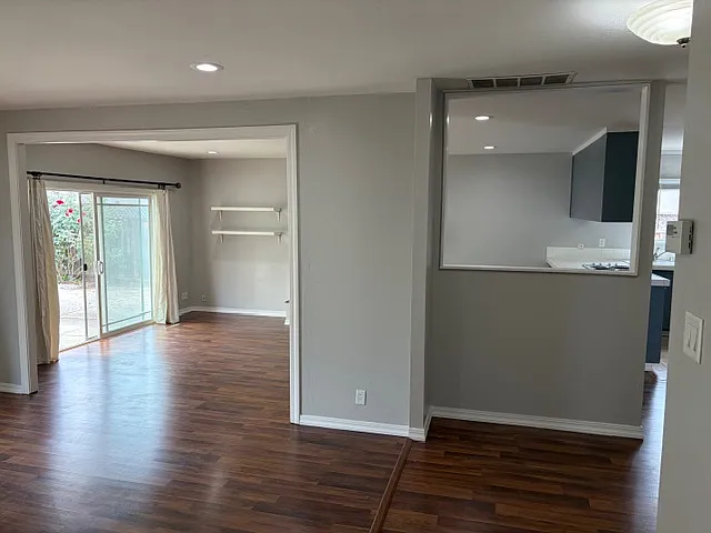 6397 Vegas Dr — Photo 10