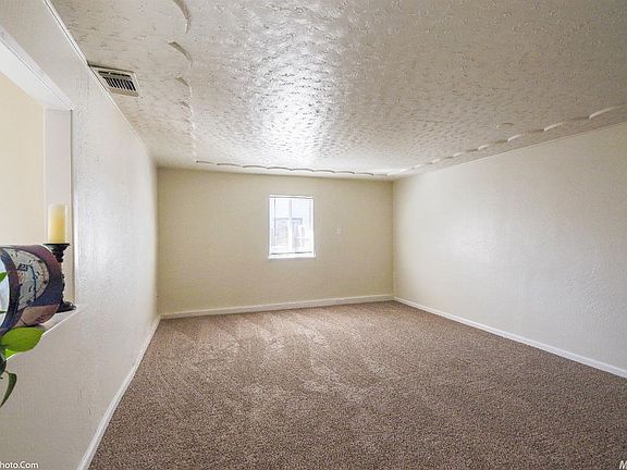 4th image of 132 Olmstead Dr