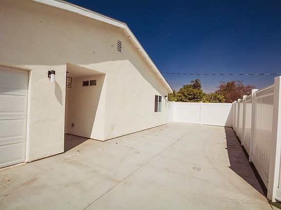 3rd image of 8252 Bennett Ave #2