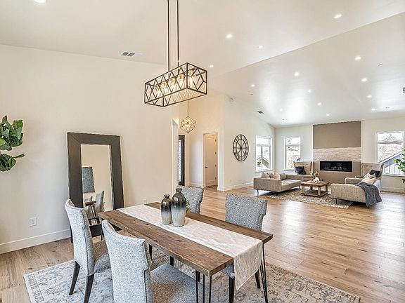 4th image of 2022 Stony Oak Court