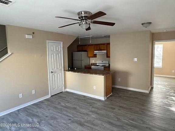 4th image of 1339 Foxwood Pl