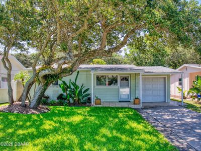 823 E 10th Ave, New Smyrna Beach, FL, 32169