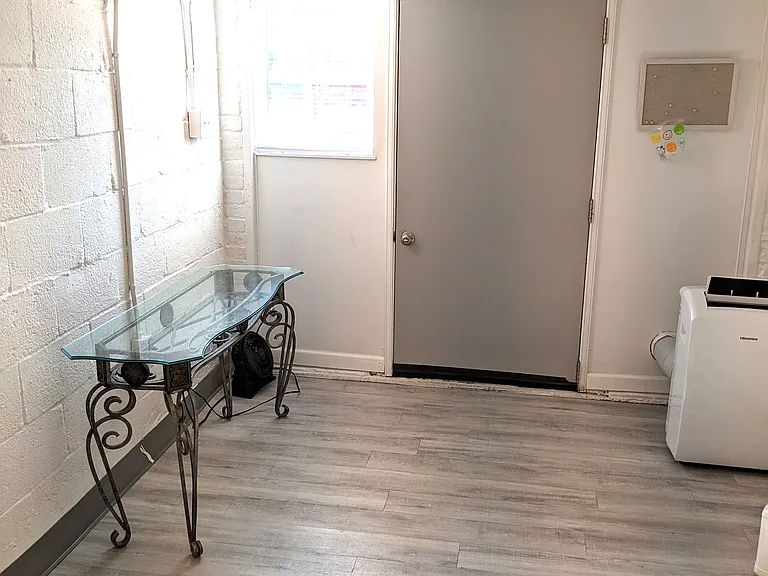 611 Lee Pl #B — Photo 7