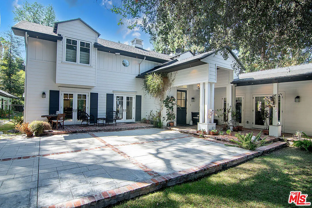 4 bed, 4.5 bath, 3449 sqft, $20,000 — Photo 1