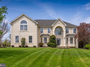 211 Shivers Run Ct, Mullica Hill, NJ 08062