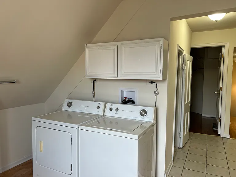 2035 N Albany Ave #1 — Photo 6