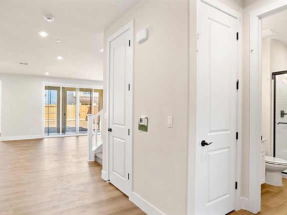 4th image of 8009 Collins Kenley Way