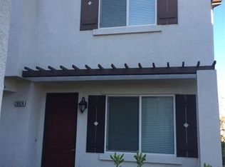 28074 Catherine Dr, Canyon Country, CA 91351