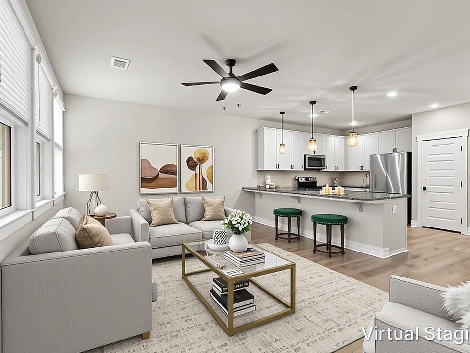 1st image of 5112 Park Creek Ave #5112