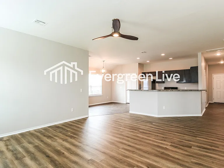 8564 SW 44th Ter — Photo 5