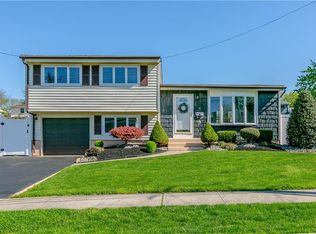 4 Louis St, Old Bridge, NJ 08857