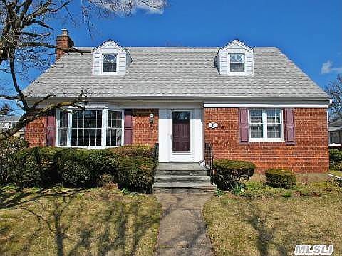 1st image of 37 Lahey St