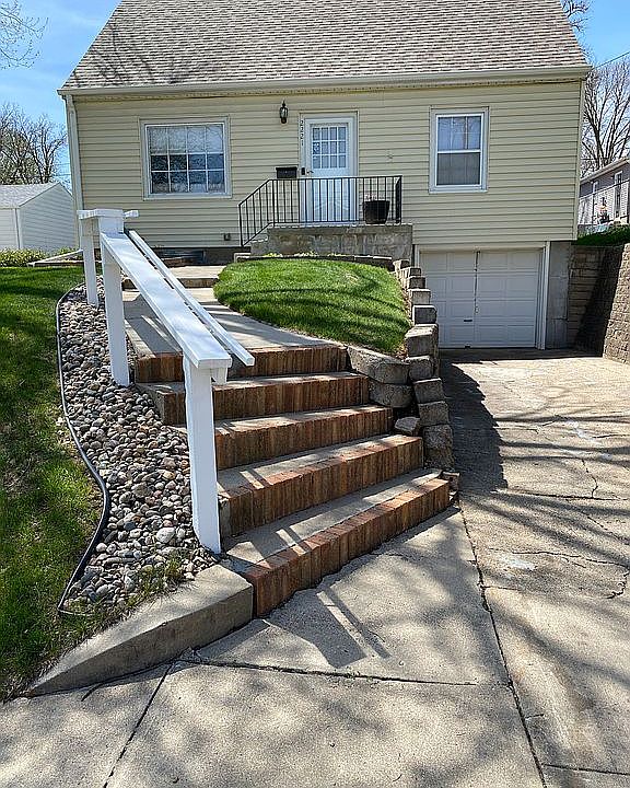1st image of 2221 S Royce St