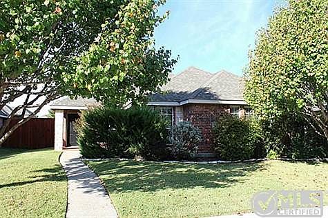 1st image of 6413 High Cliff Dr