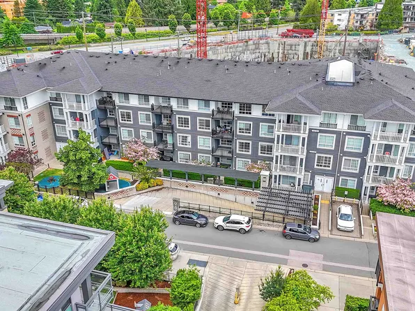 608 Como Lake Ave #107, Coquitlam, BC V3J 0B2