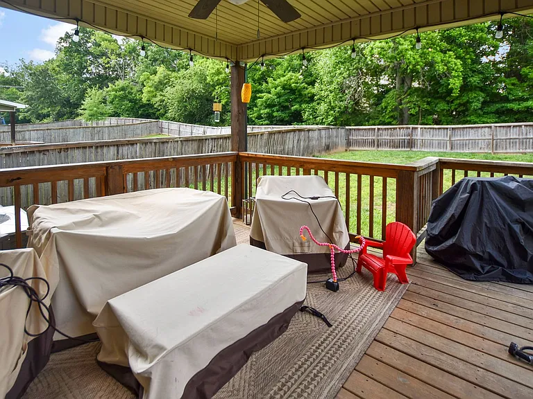 1517 Ellie Piper Cir — Photo 19