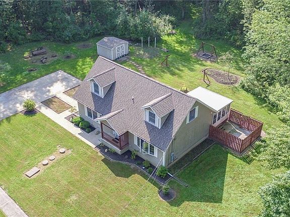 5th image of 434 Mapleview Ave
