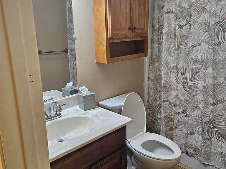 2711 Greenbriar Dr #A — Photo 7