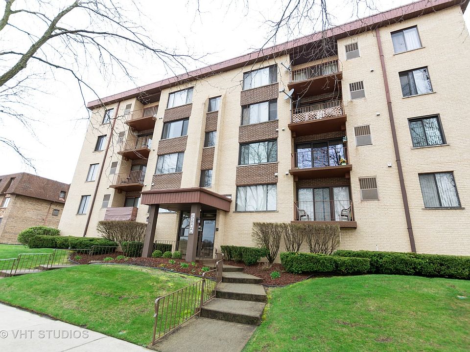 1st image of 5800 W 105th St