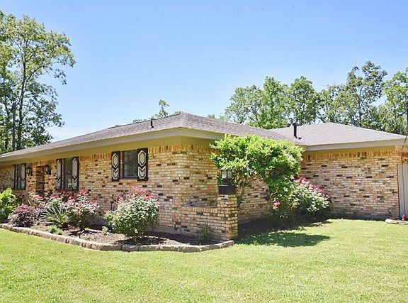 5th image of 118 Pebble Creek St