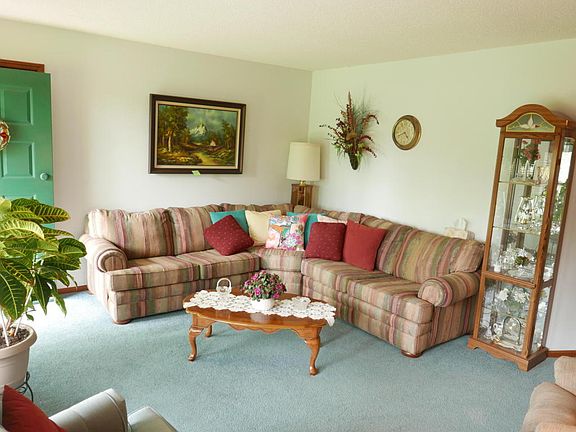 5th image of 9166 N Riverview Dr