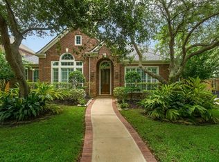 15526 Wooden Oak Ct, Houston, TX 77059