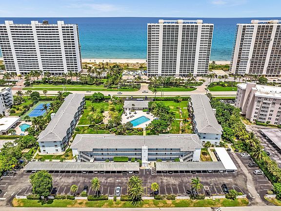3rd image of 2700 Banyan Rd APT 21C