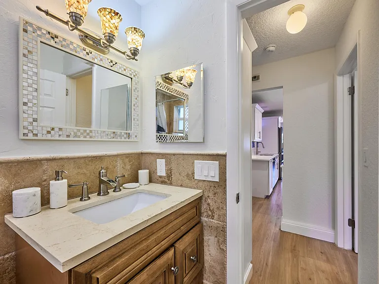 100 Neptune Dr — Photo 26