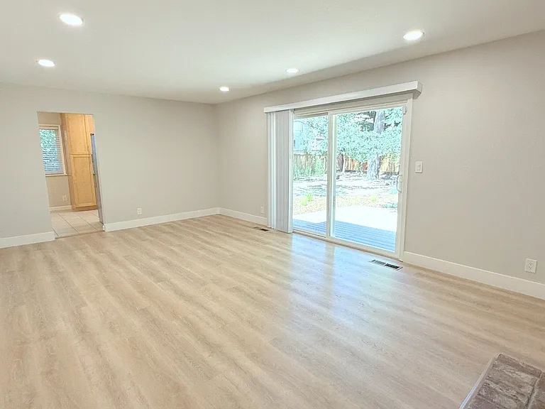 2690 Danville Blvd — Photo 16