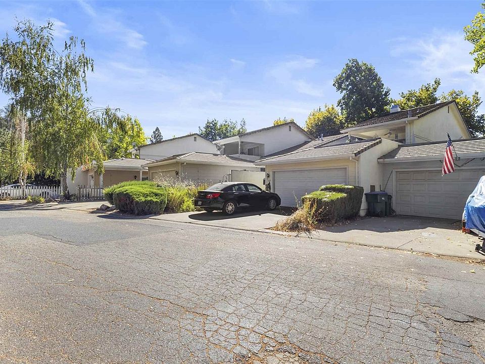 1st image of 11439 Columbia Village Dr