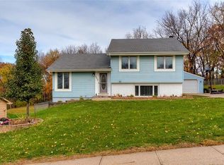 4512 Lexington Dr, Pleasant Hill, IA 50327