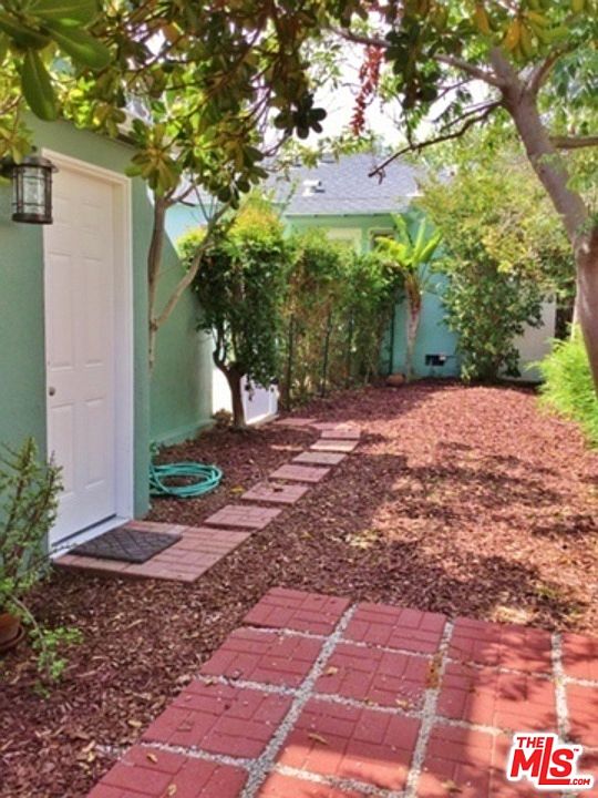 1st image of 10572 Ayres Ave #1/2