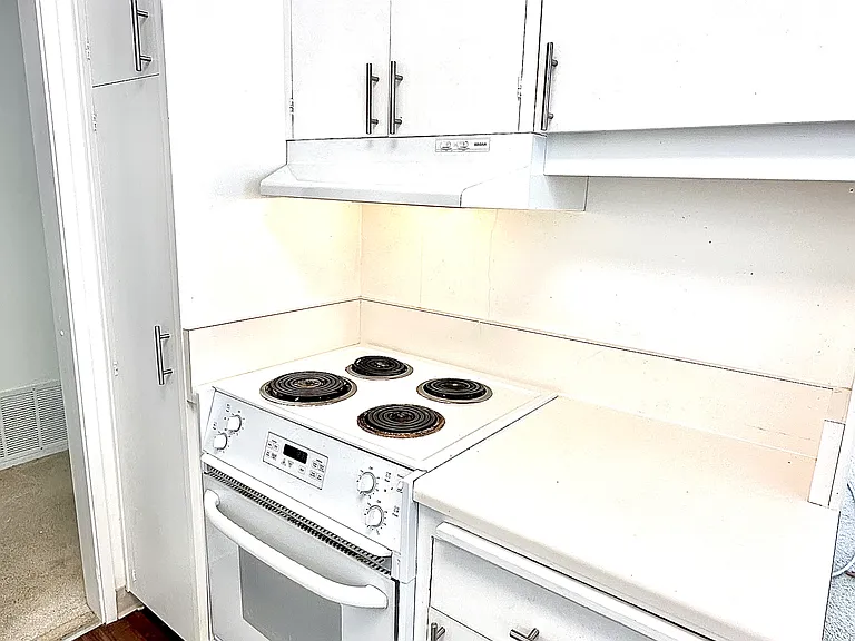 Unit #115 similar kitchen