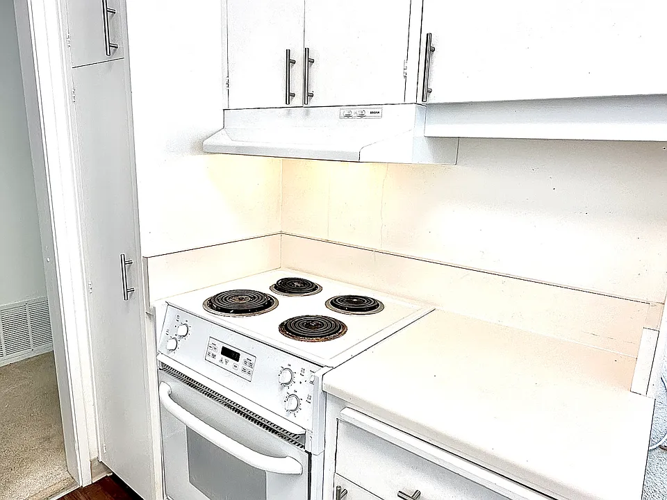 Unit #115 similar kitchen