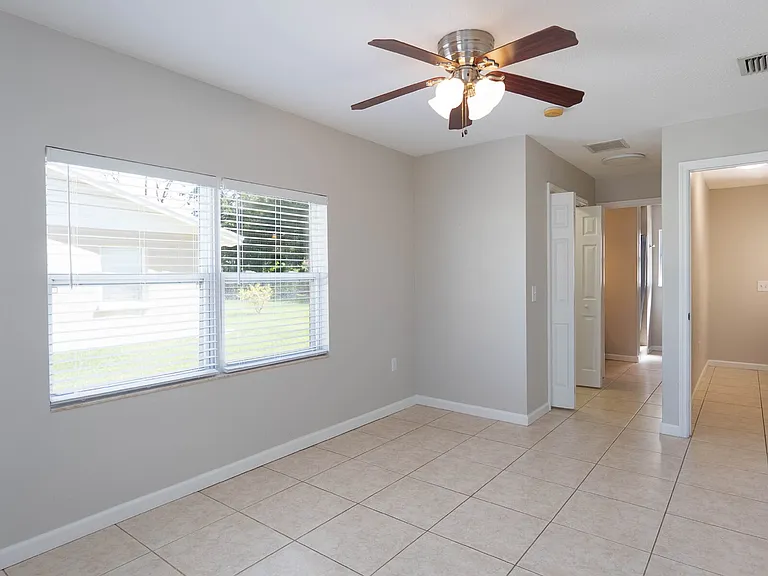 2714 Grand Cayman St — Photo 25