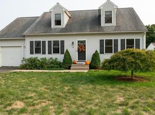18 Winding Meadow Dr, Berlin, CT 06037