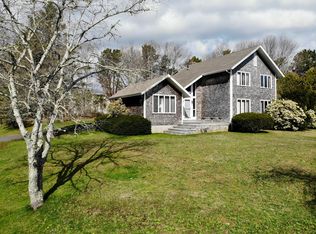 1 Naushon Rd, Sagamore Beach, MA 02562