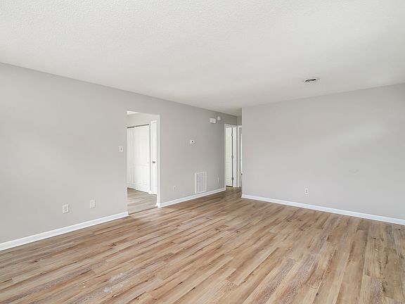 4th image of 2012 Belle Terra Rd APT A