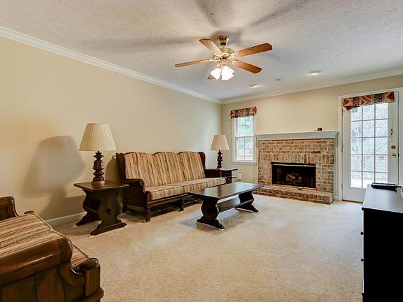 5th image of 8240 Birch Run Ln