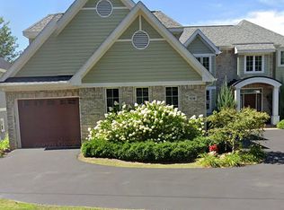 1218 Brighton Lake Rd, Brighton, MI 48116